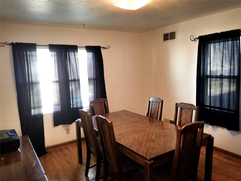 1824 Devonshire Road Coraopolis, PA 15108 - Photo 7 of 17 Gallery Image 7