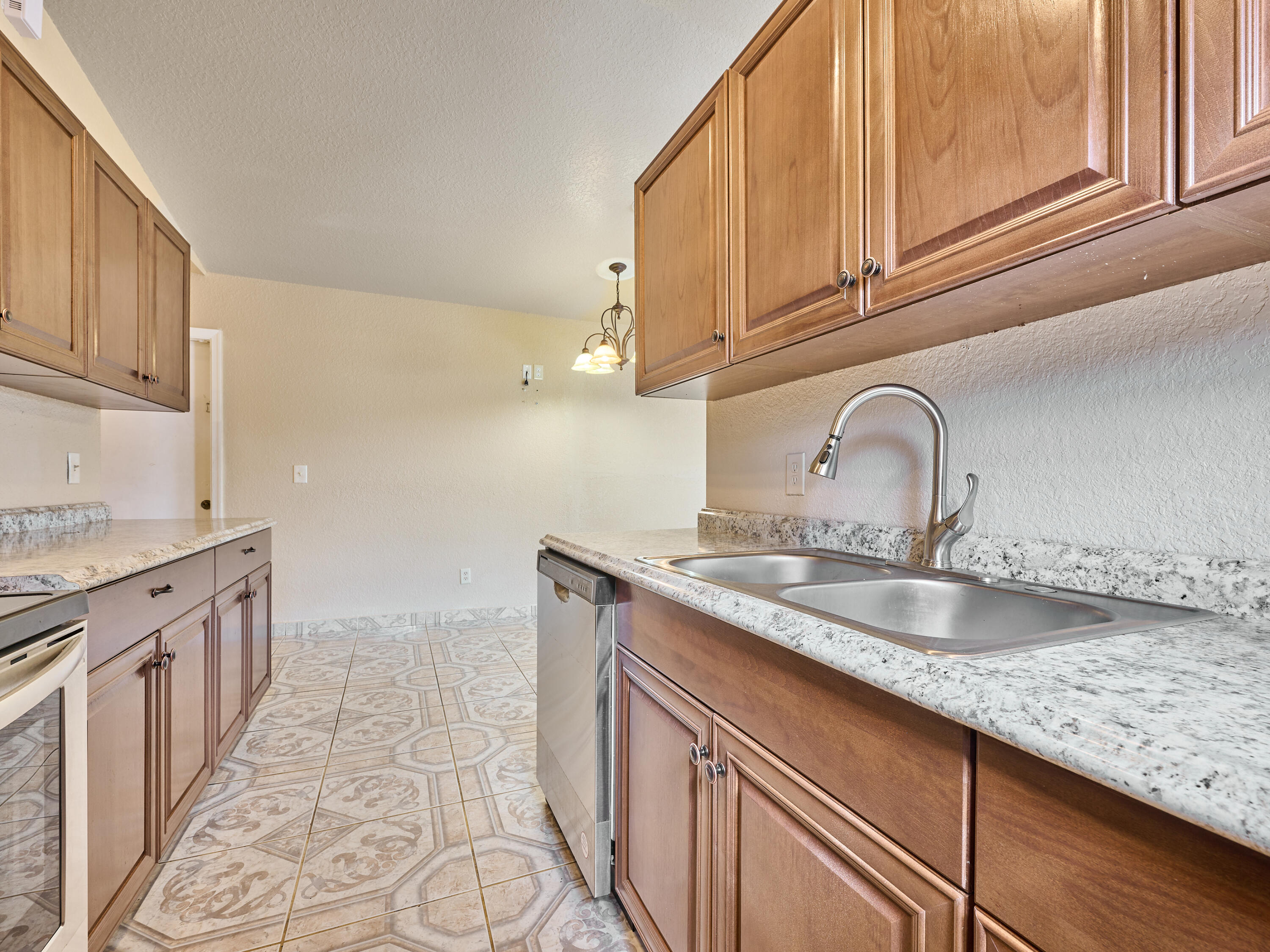 556 East Ridge Circle North Boynton Beach, FL 33435 - Photo 18 of 39 © PYL 0018