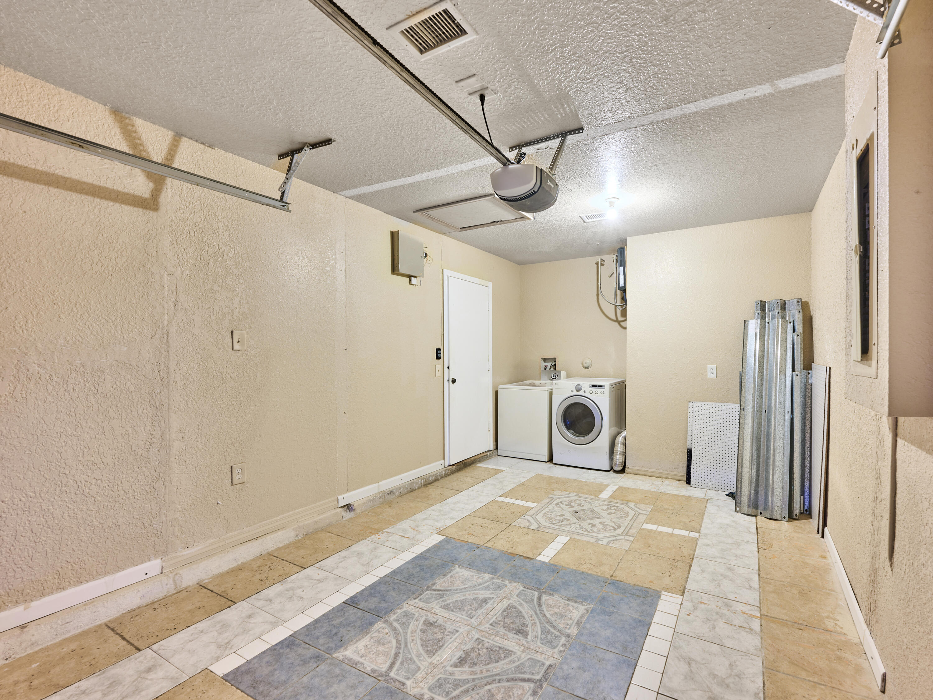 556 East Ridge Circle North Boynton Beach, FL 33435 - Photo 19 of 39 © PYL 0019