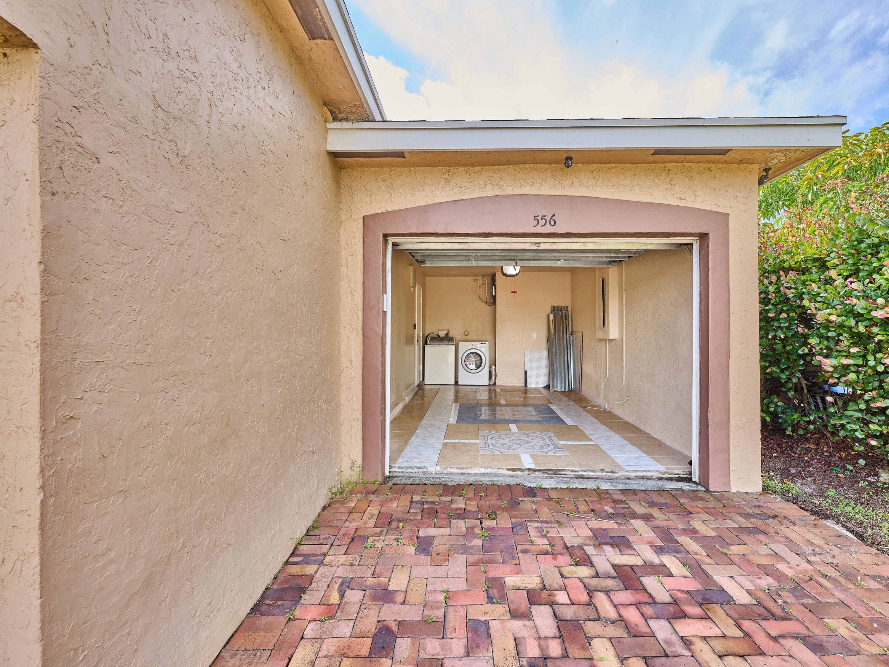 556 East Ridge Circle North Boynton Beach, FL 33435 - Photo 21 of 39 © PYL 0021
