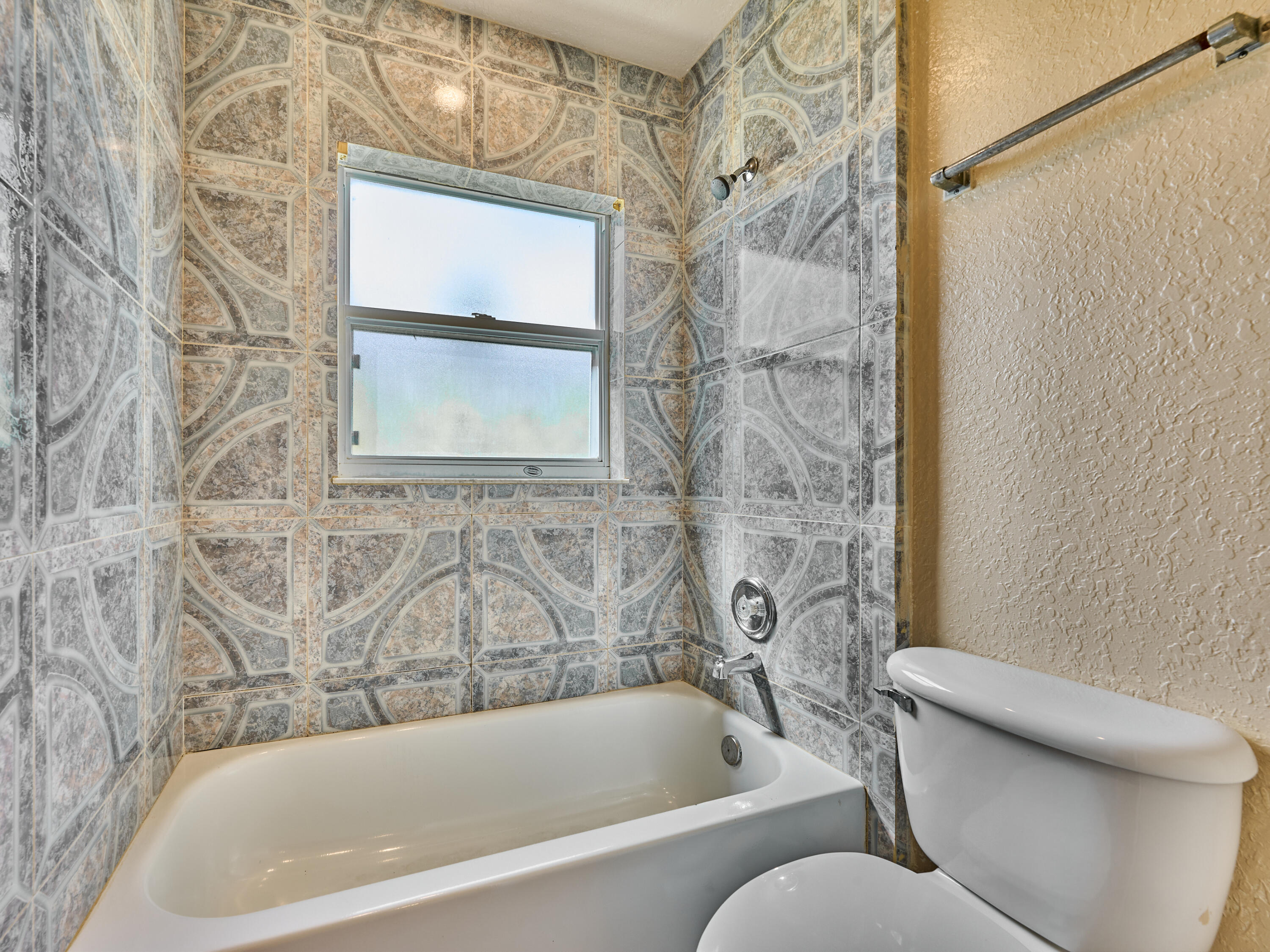 556 East Ridge Circle North Boynton Beach, FL 33435 - Photo 31 of 39 © PYL 0031