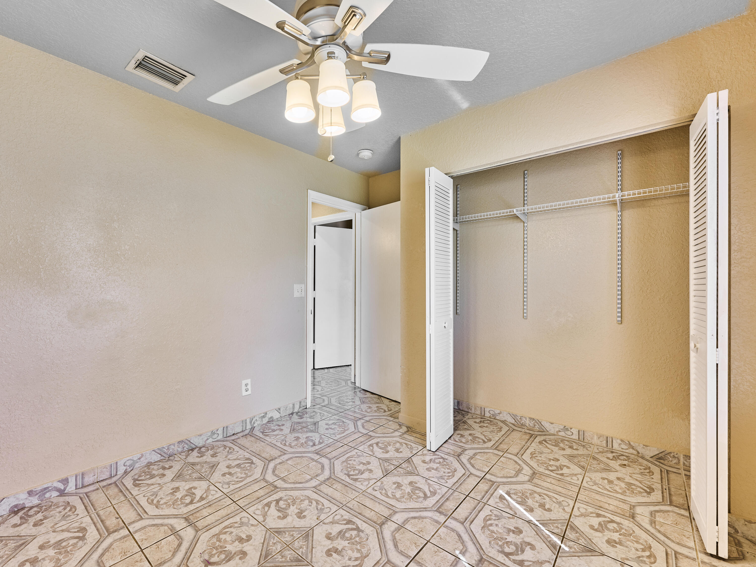 556 East Ridge Circle North Boynton Beach, FL 33435 - Photo 36 of 39 © PYL 0036