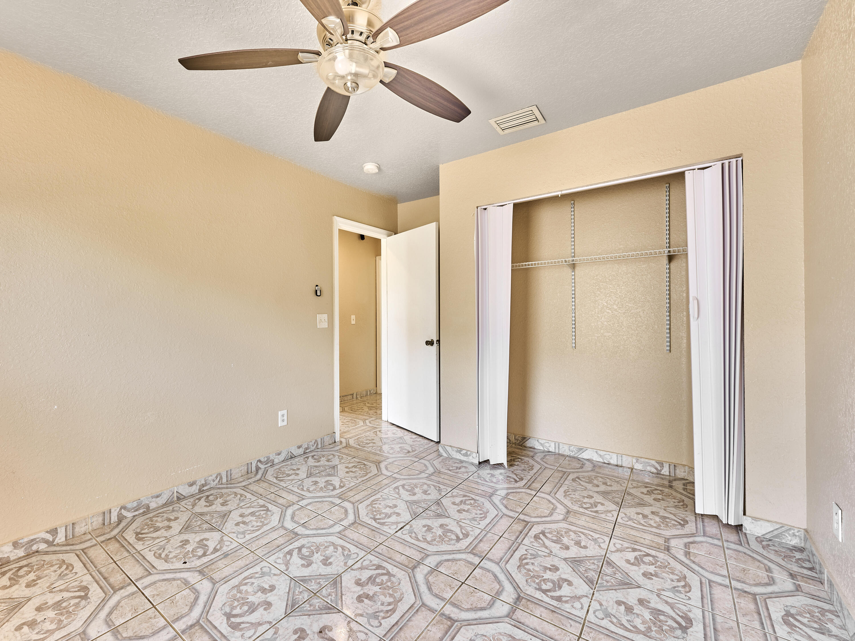 556 East Ridge Circle North Boynton Beach, FL 33435 - Photo 39 of 39 © PYL 0039