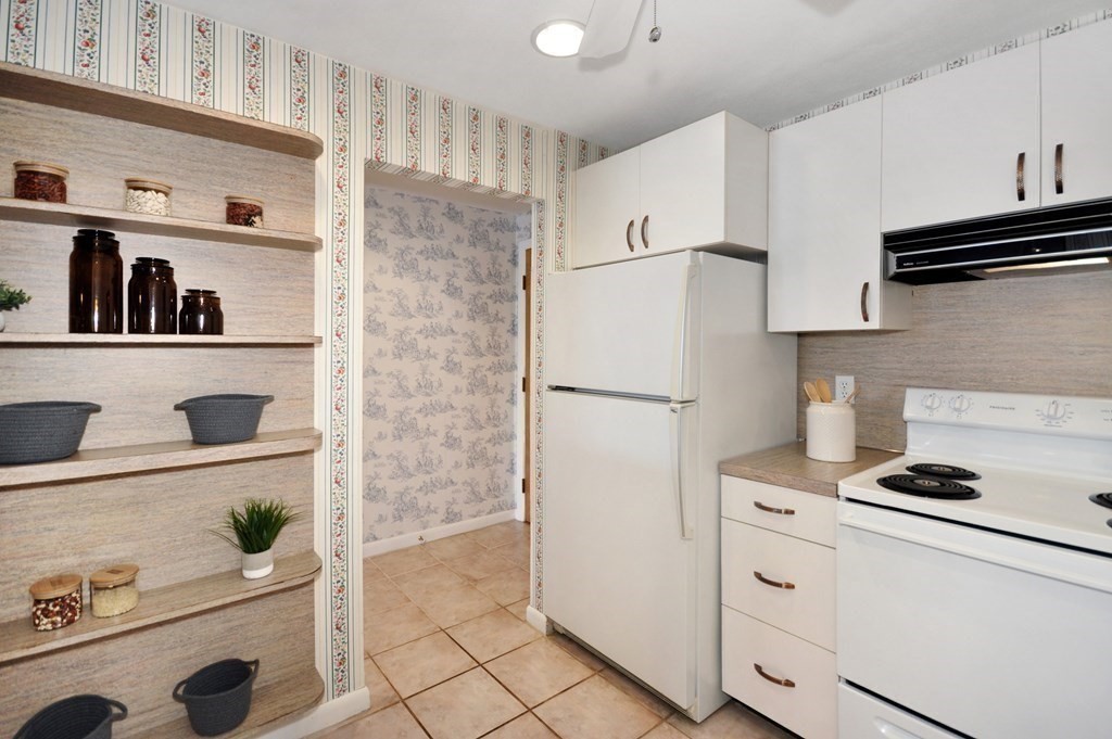 34 Hamilton Road, Unit 209 Arlington, MA 02474 - Photo 17 of 34 Gallery Image 17