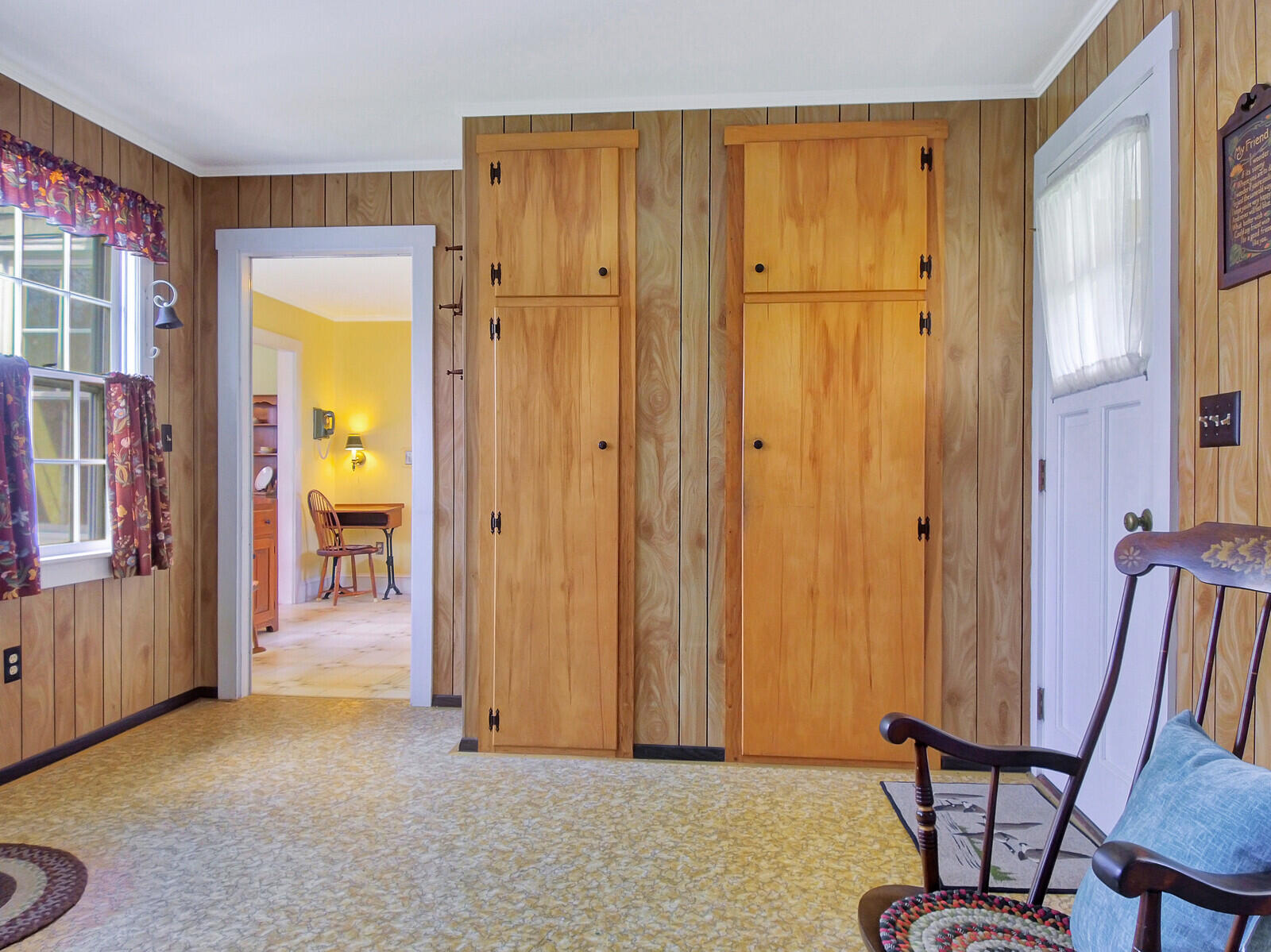 1118 Bremen Road Waldoboro, ME 04572 - Photo 34 of 60 Mudroom 3