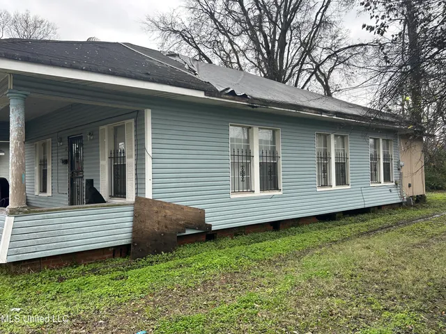 $28,900 | 806 Mississippi Avenue, Greenwood, MS 38930