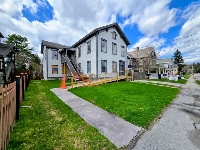 $300,000 | 135 Grove Street, Rutland, VT 05701