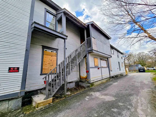 $300,000 | 135 Grove Street, Rutland, VT 05701