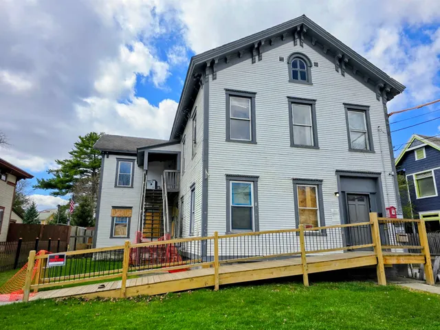 $300,000 | 135 Grove Street, Rutland, VT 05701