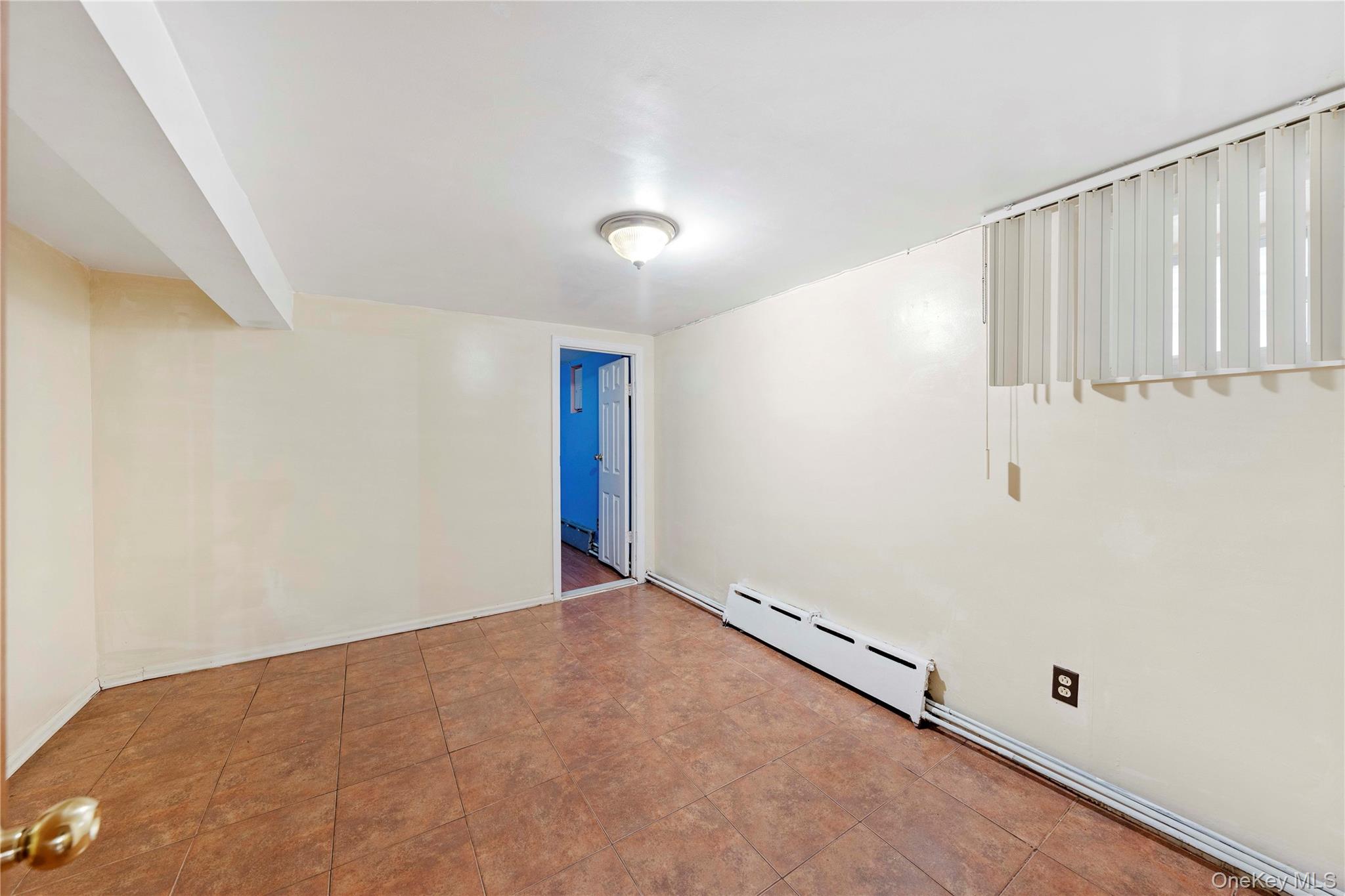 90-37 77th Street Queens, NY 11421 - Photo 23 of 34