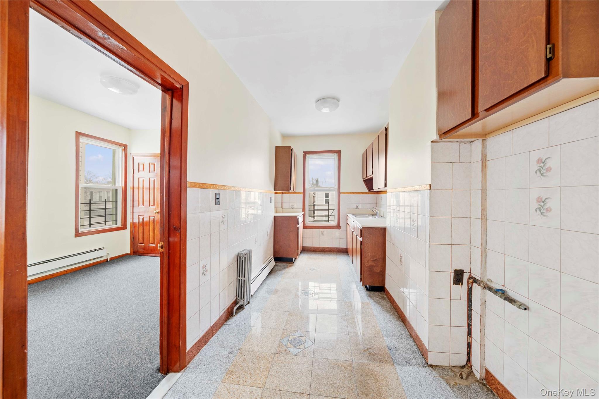 90-37 77th Street Queens, NY 11421 - Photo 10 of 34