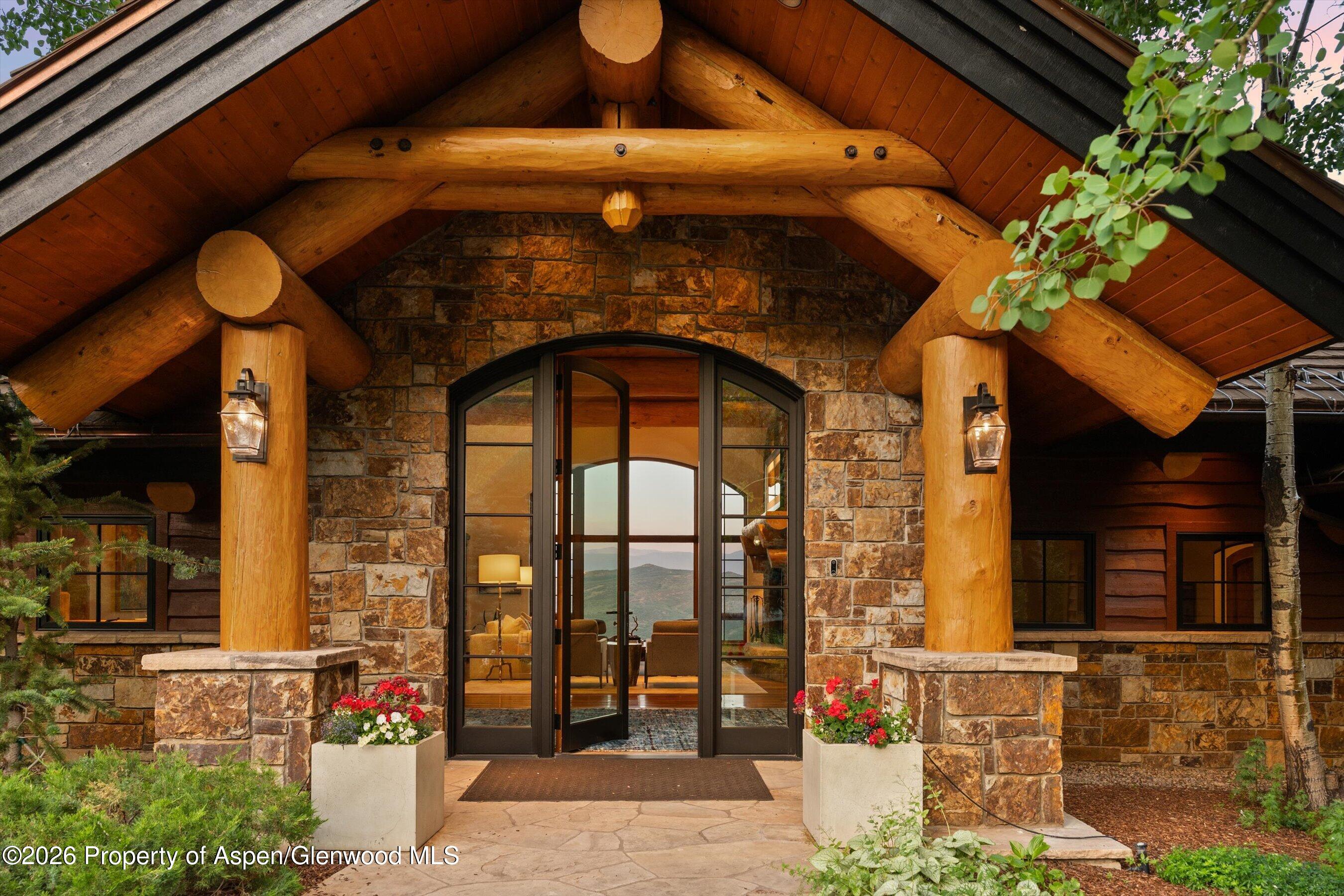 800 Oak Ridge Road Snowmass Village, CO 81615 - Photo 9 of 57 06-800OakRidge_260629006