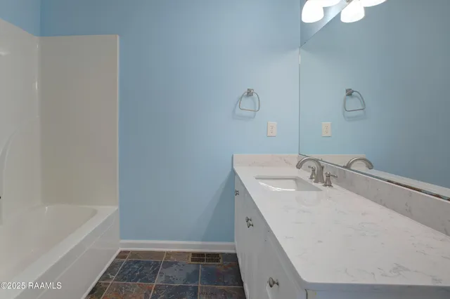 $200,000 | 124 Marietta Drive, Youngsville, LA 70592