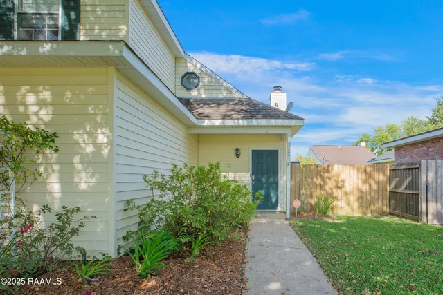 $200,000 | 124 Marietta Drive, Youngsville, LA 70592