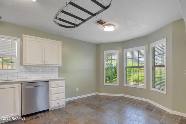 $200,000 | 124 Marietta Drive, Youngsville, LA 70592