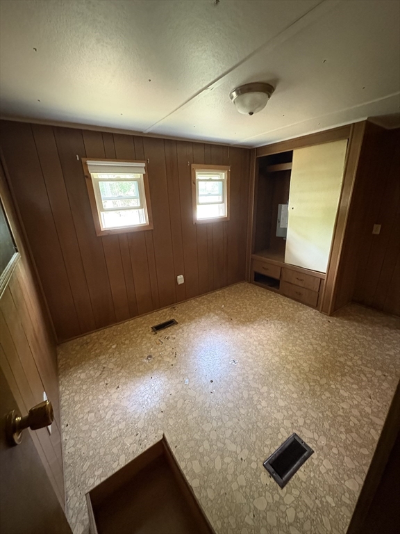 75 Hillside Road Montague, MA 01351 - Photo 10 of 11