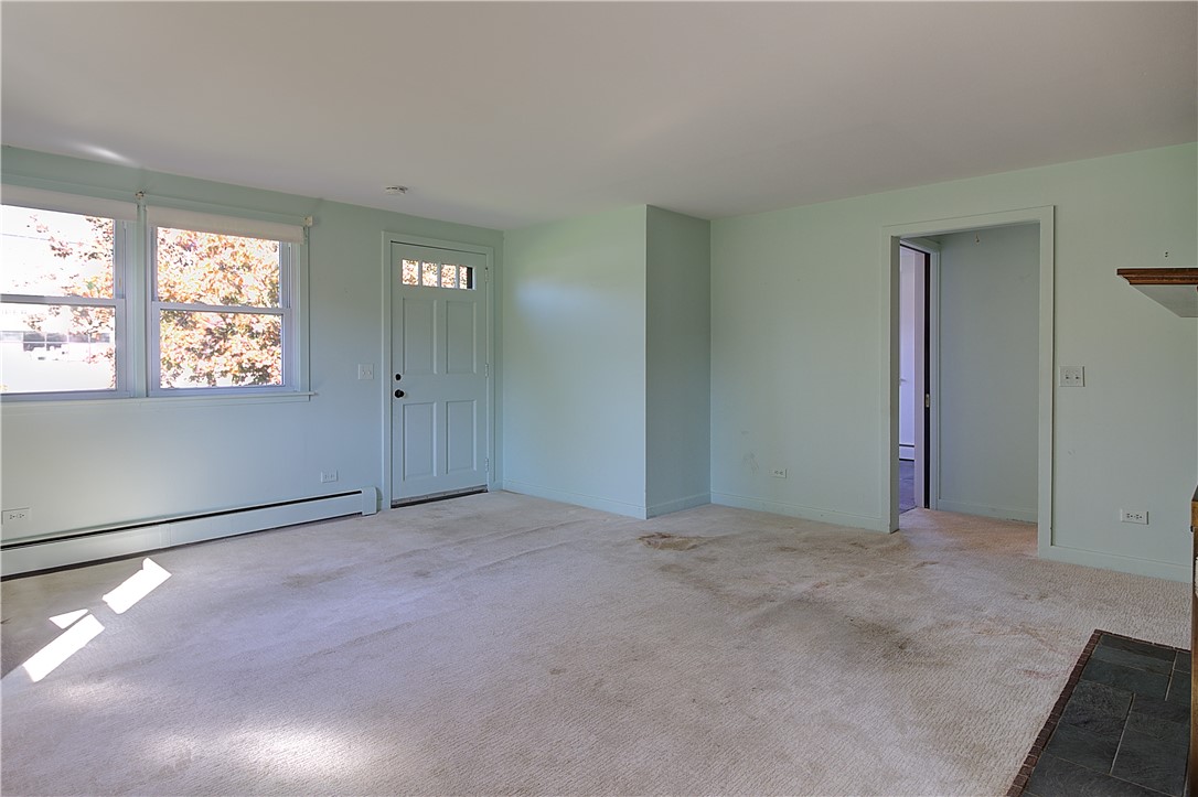 4060 Old Post Road Charlestown, RI 02813 - Photo 10 of 19