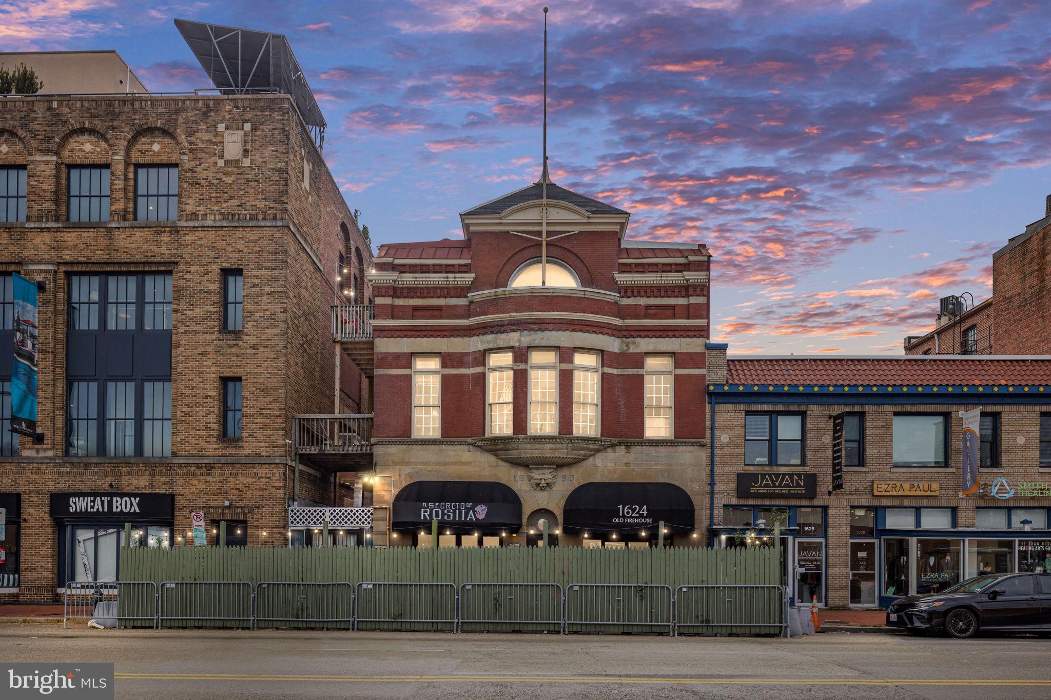 1624 U Street Northwest, Unit 400 Washington, DC 20009 - Photo 2 of 33 Penthouse level lofted one bedroom, one bathroom