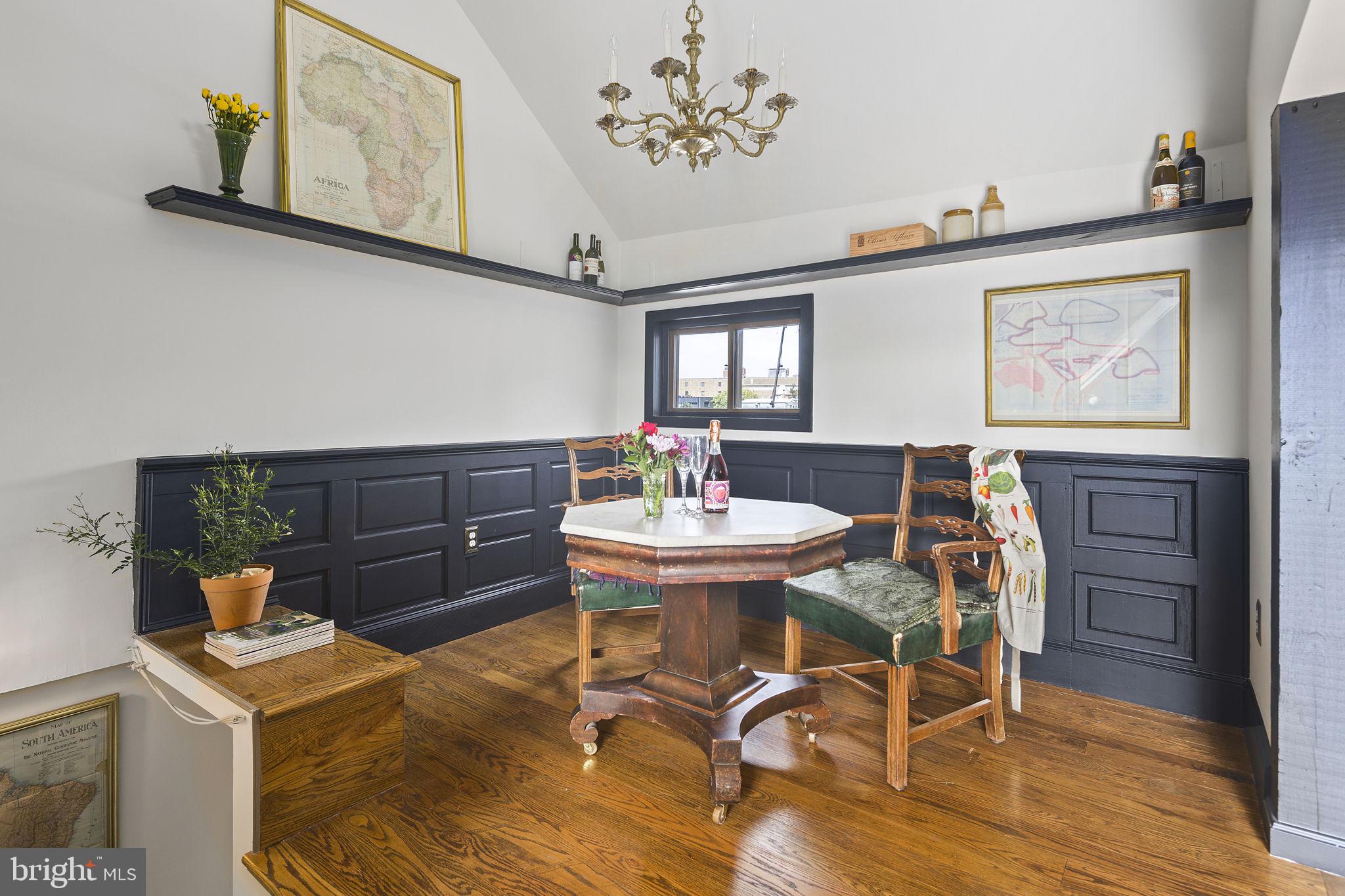 1624 U Street Northwest, Unit 400 Washington, DC 20009 - Photo 20 of 33 Cozy dining area