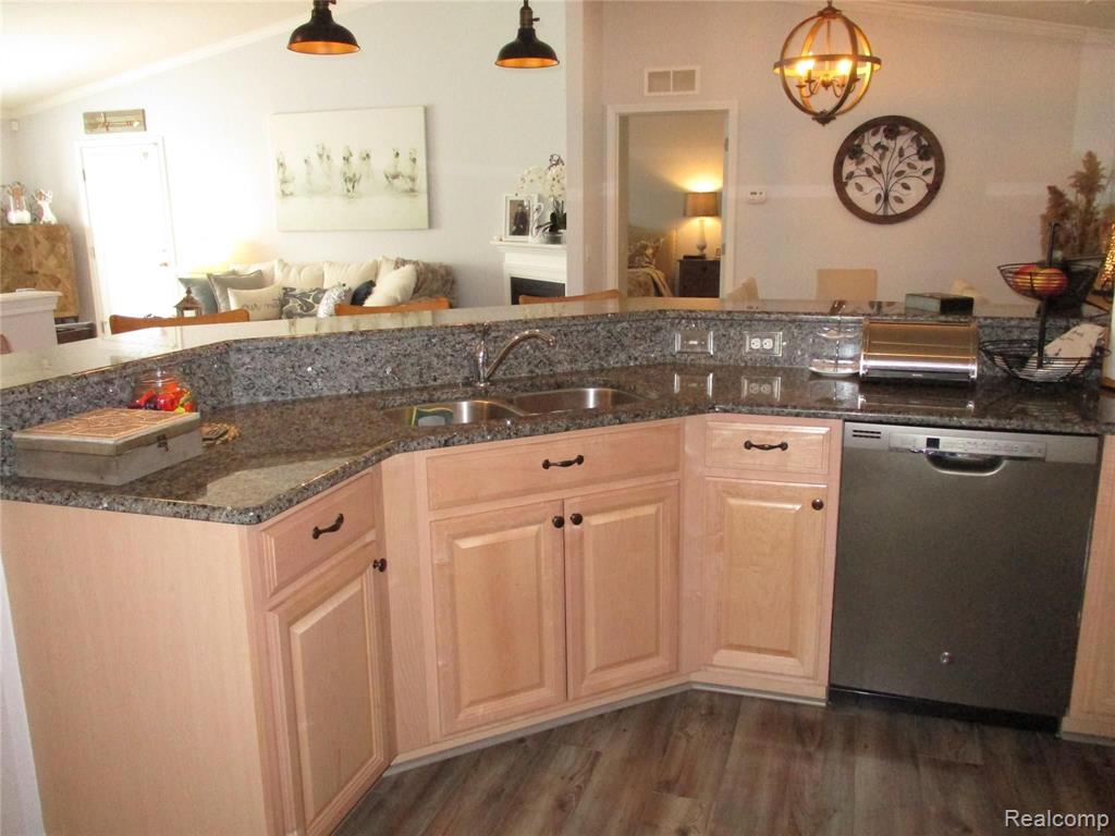 28362 Adler Park Drive South Chesterfield, MI 48051 - Photo 15 of 36