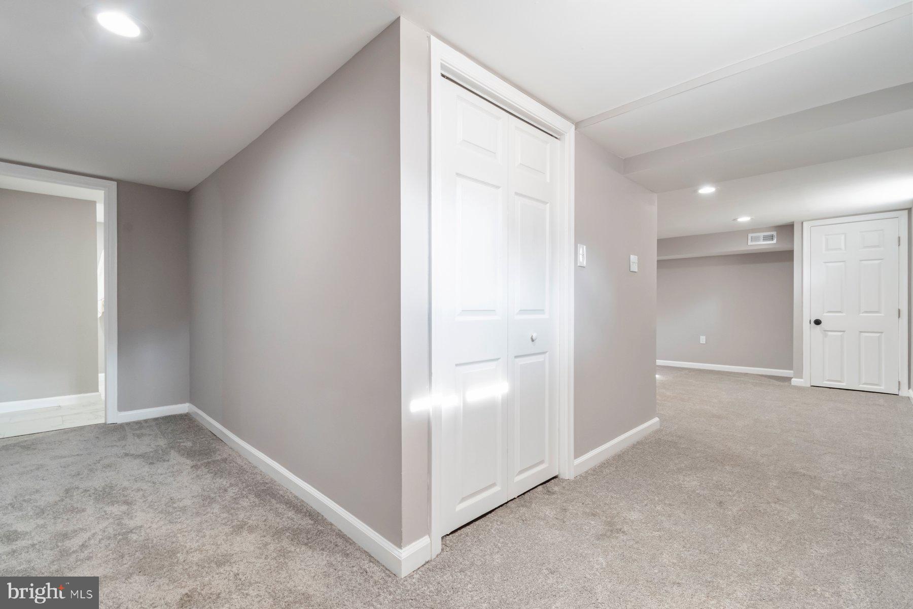 4 North Point Terrace Baltimore, MD 21222 - Photo 21 of 32 an empty room with closet