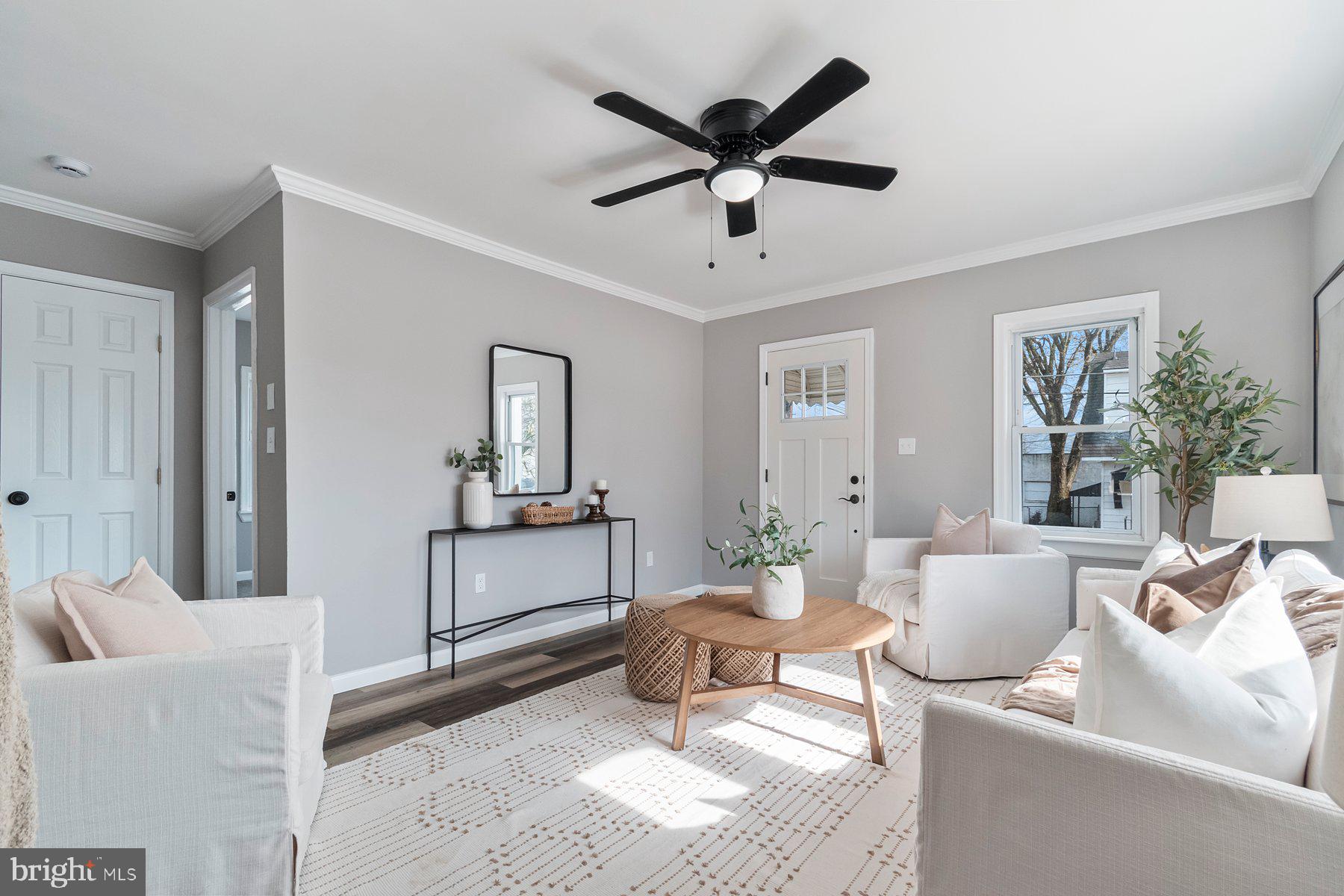 4 North Point Terrace Baltimore, MD 21222 - Photo 4 of 32 a living room with furniture and window