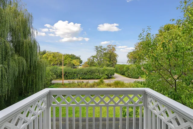 $2,395,000 | 20355 Lakeview Avenue, Deephaven, MN 55331