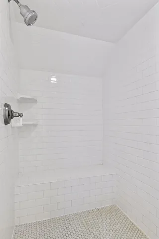 $2,395,000 | 20355 Lakeview Avenue, Deephaven, MN 55331