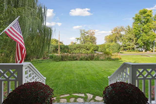 $2,395,000 | 20355 Lakeview Avenue, Deephaven, MN 55331