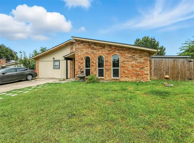 $299,900 | 3415 Killala Court, Arlington, TX 76014