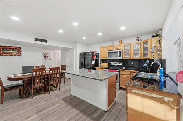 $299,900 | 3415 Killala Court, Arlington, TX 76014