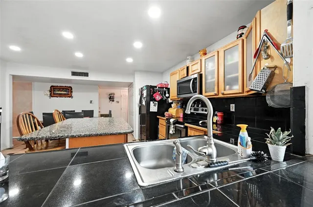 $299,900 | 3415 Killala Court, Arlington, TX 76014