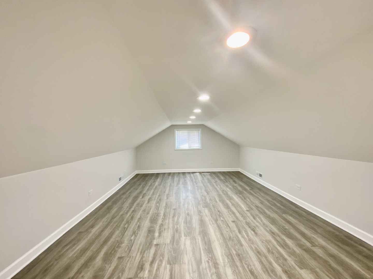 340 Sanders Road Northbrook, IL 60062 - Photo 14 of 16