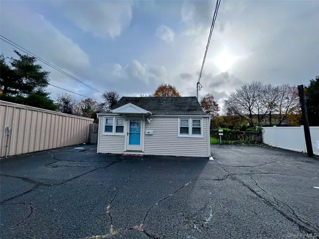 $2,500 | 73 East Railroad Avenue, Unit A, West Haverstraw, NY 10993