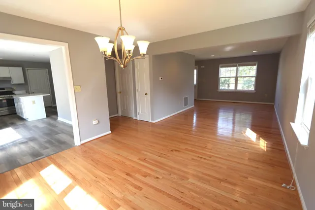 $3,200 | 5213 Zephyr Avenue, Clinton, MD 20735