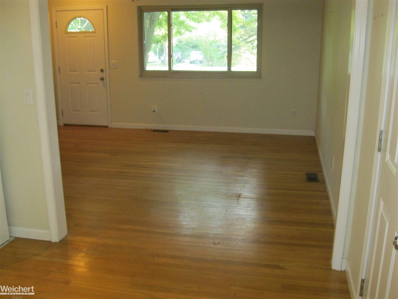 3231 West Utica Road Utica, MI 48317 - Photo 9 of 23