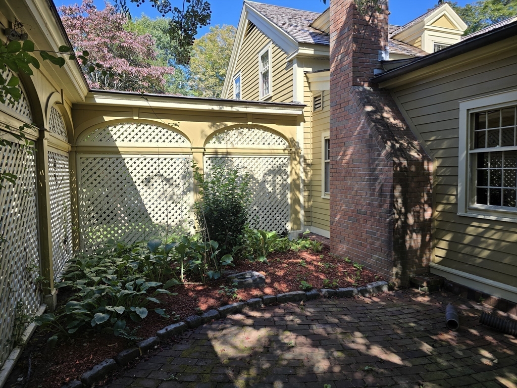 105 Church Street Ware, MA 01082 - Photo 8 of 41