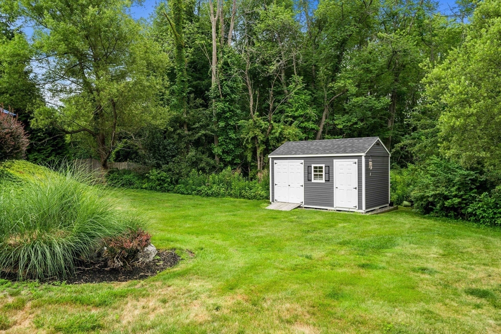50 Holt Road Andover, MA 01810 - Photo 34 of 37