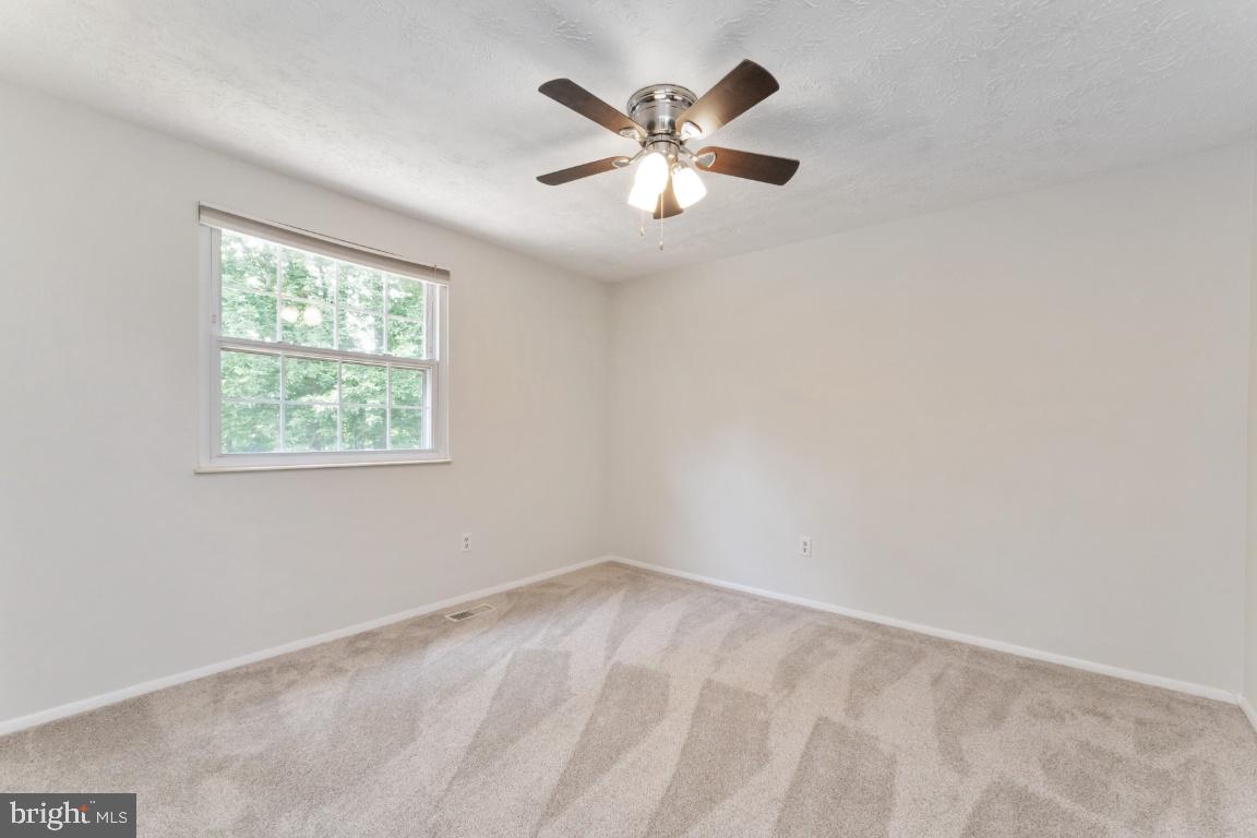 4533 Cub Run Road Chantilly, VA 20151 - Photo 32 of 41 Bedroom 3