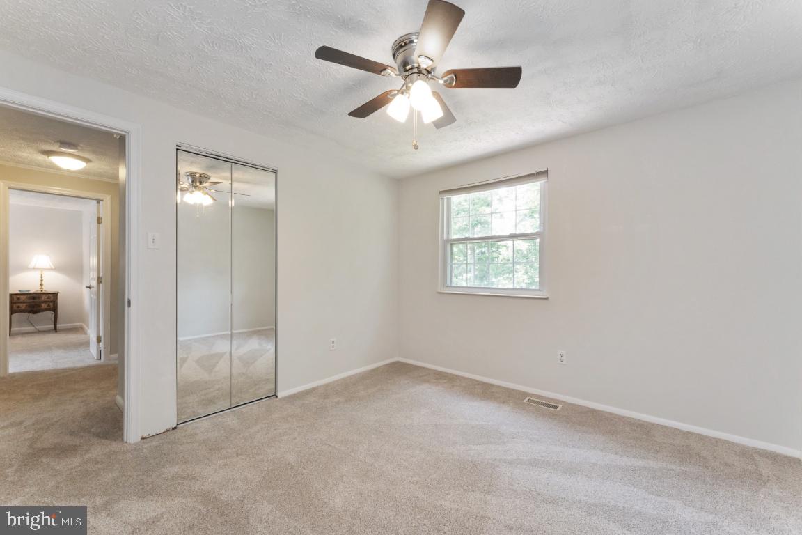 4533 Cub Run Road Chantilly, VA 20151 - Photo 33 of 41 Bedroom 3 towards Hallway