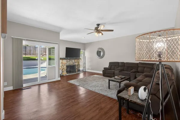 $700,000 | 7748 Juan Way, Fair Oaks, CA 95628