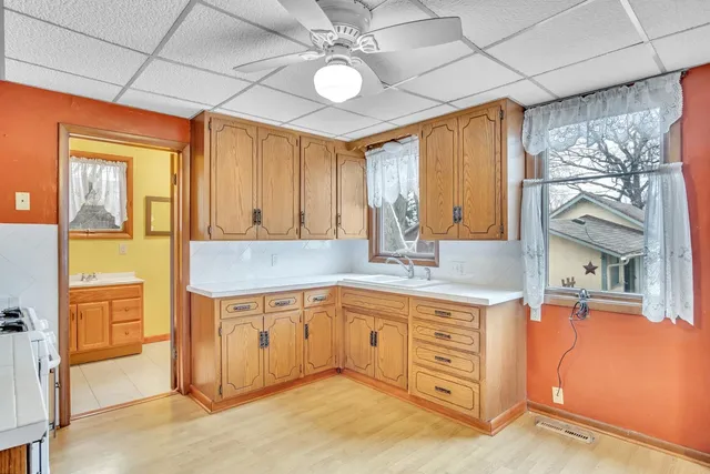 $74,500 | 322 East 1st Street, Newton, KS 67114