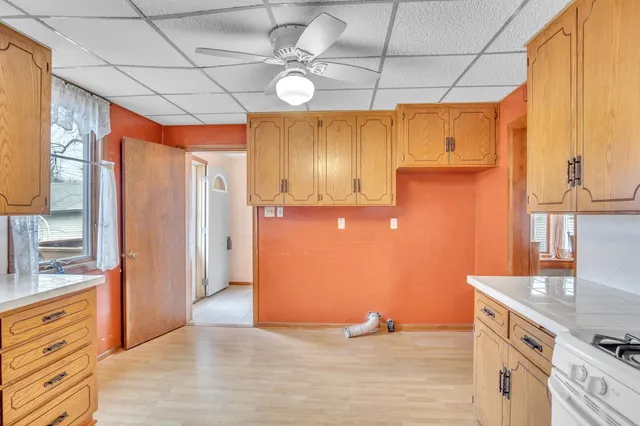 $74,500 | 322 East 1st Street, Newton, KS 67114