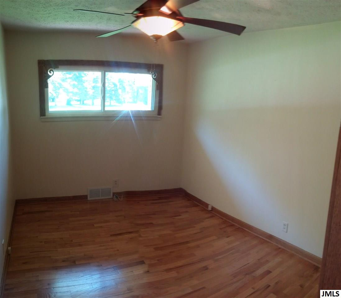 2844 Kibby Road Jackson, MI 49203 - Photo 12 of 33 Photo 12