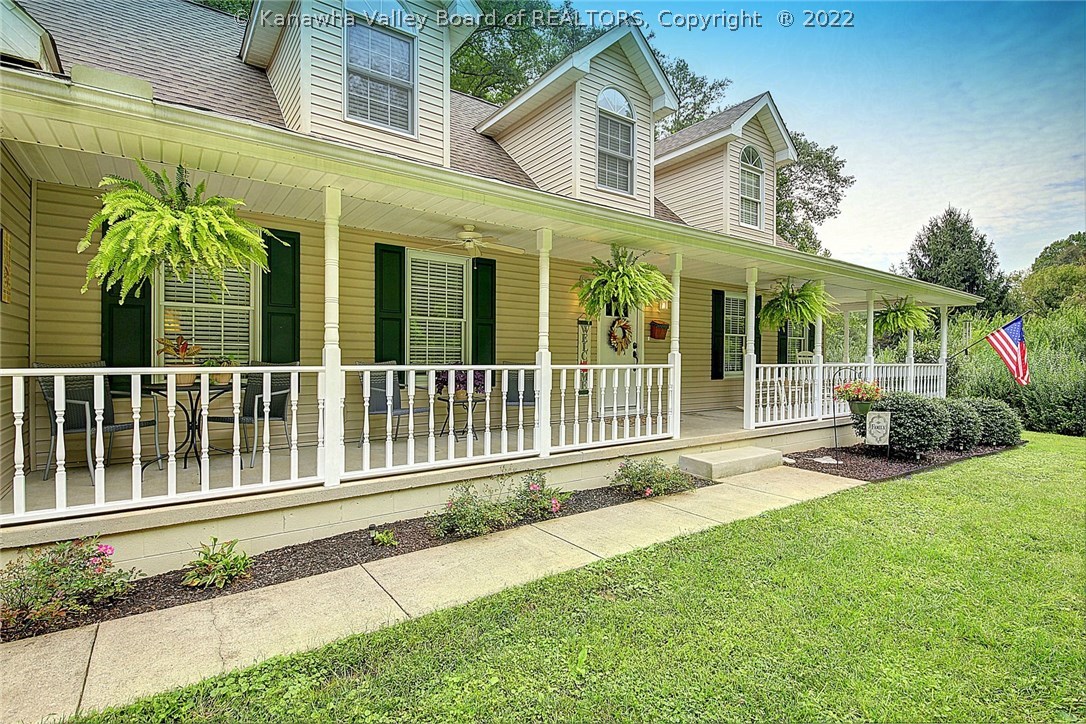 718 Narrow Branch Road Elkview, WV 25071 - Photo 3 of 30 Gallery Image 3