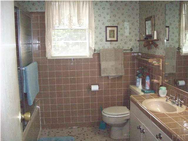 1106 Airport Road Atmore, AL 36502 - Photo 11 of 20
