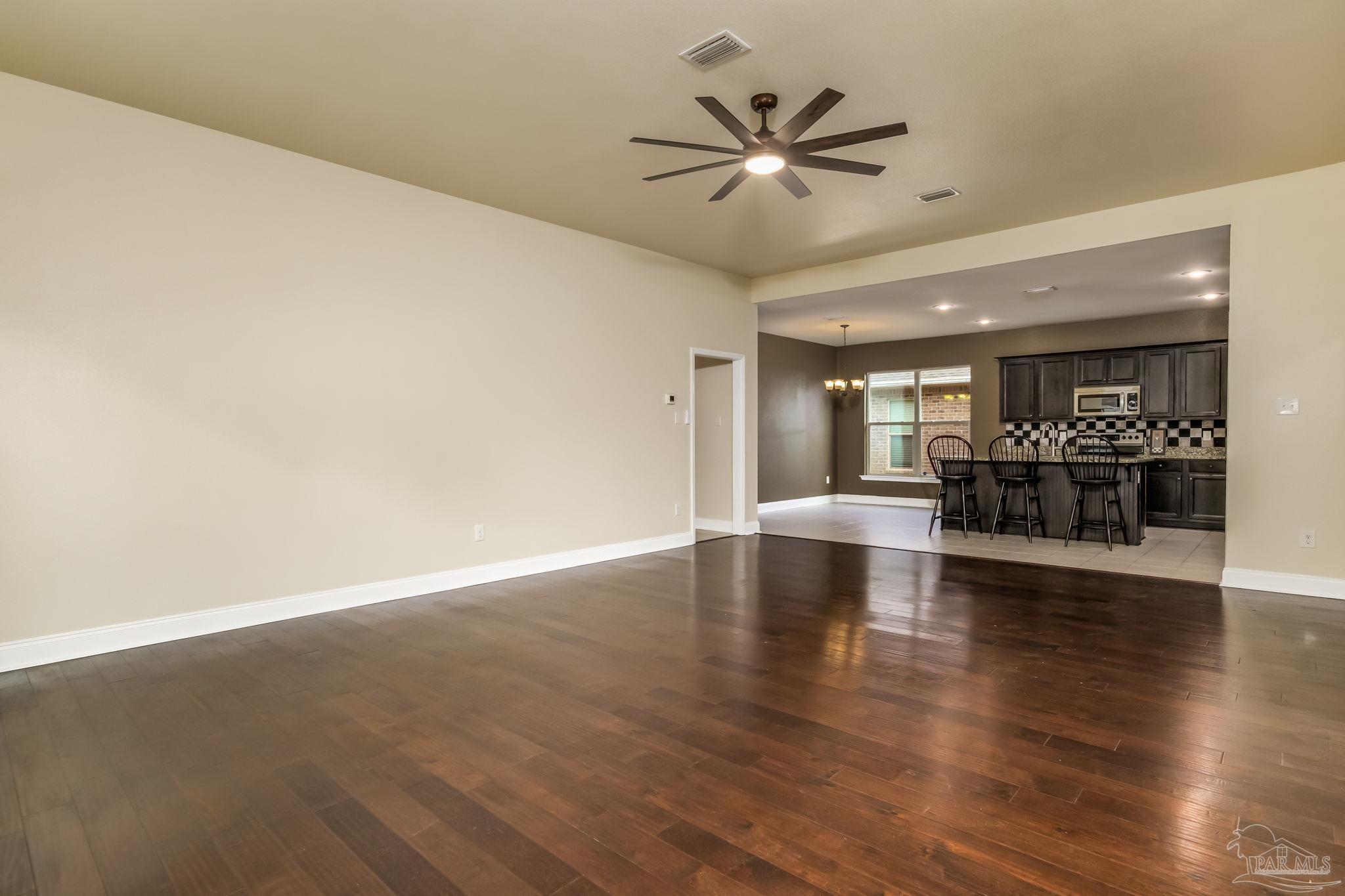 314 Topeka Road Pensacola, FL 32514 - Photo 6 of 36