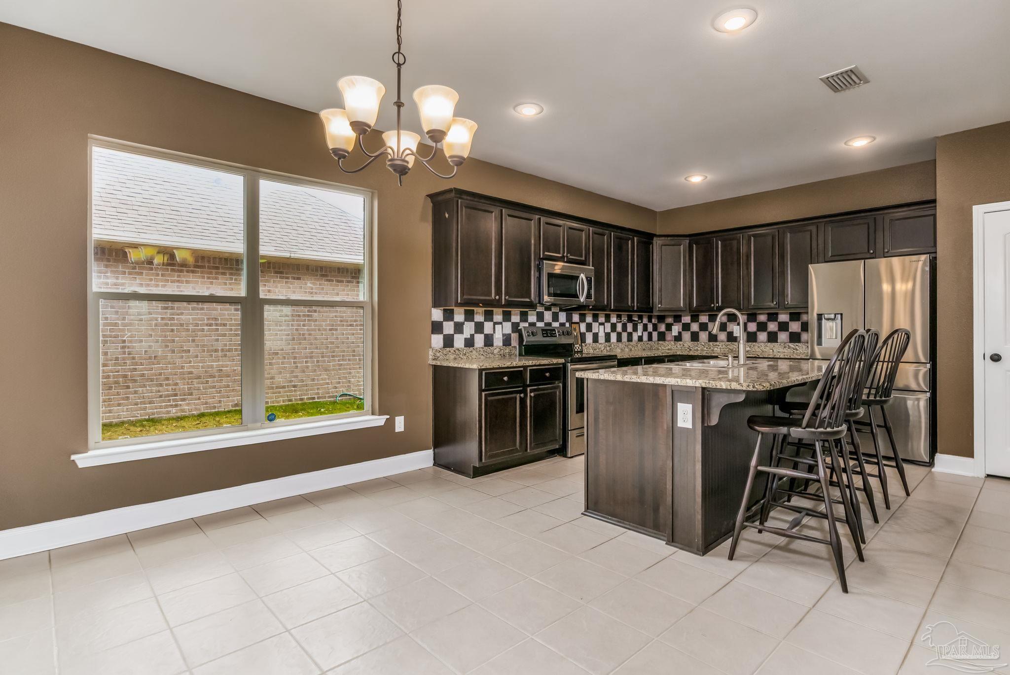 314 Topeka Road Pensacola, FL 32514 - Photo 10 of 36