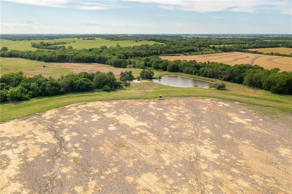 27699 South Hoch Road Osage City, KS 66523 - Photo 18 of 99