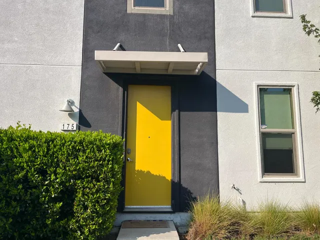 a view of walk in closet